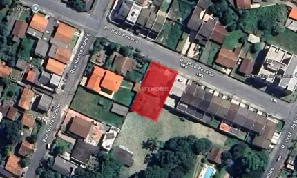 Terreno de 646m² no Centro de Campo Largo - ZR3 - 66853
