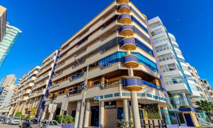 Apartamento a beira mar a venda, com 4 quartos em Meia-Praia, Itapema,SC -86887