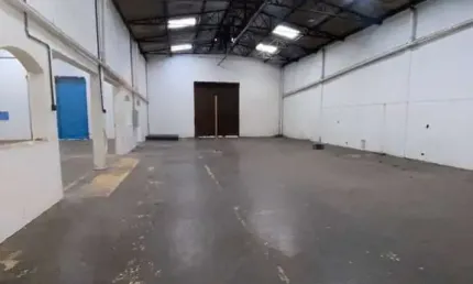 Galpão/Pavilhão Salão Comercial para Aluguel em Vila Antártica Praia Grande-SP