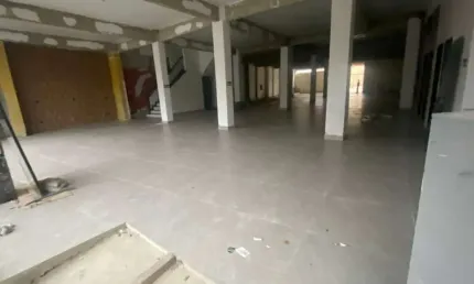 Galpão/Pavilhão Salão Comercial para Aluguel em Vila Guilhermina Praia Grande-SP