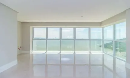 Apartamento para venda com 4 dormitórios no One Tower em Balneário Camboriú.