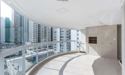 Apartamento perto do mar à venda no Ed. La Madeson em Balneário Camboriú