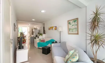 Apartamento à venda com 2 suítes em Balneário Camboriú