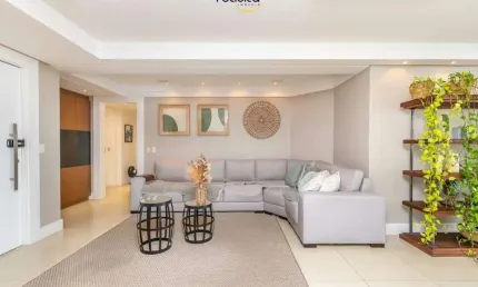 Apartamento à venda na 2ª Quadra de Balneário Camboriú com 3 suítes
