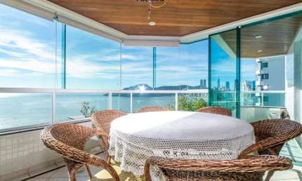 Apartamento Frente Mar à venda em Balneário Camboriú