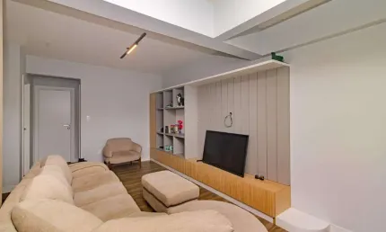 Apartamento mobiliado à venda no Ed. Brasil Central Balneário Camboriú