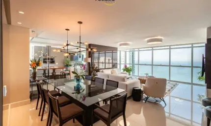 Apartamento quadra mar à venda em Balneário Camboriú