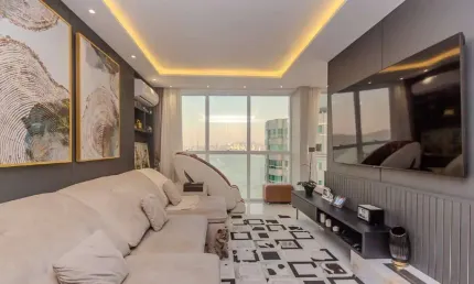 Apartamento com 04 suítes à venda no bairro Pioneiros em Balneário Camboriú.