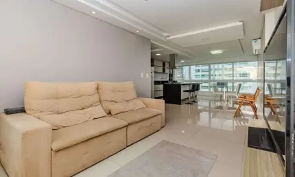 Apartamento com 03 suítes à venda no Pioneiros em Balneário Camboriú.