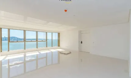 Apartamento à venda no Ed. Yachthouse by Pininfarina