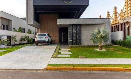 Casa à venda no condomínio Caledônia Private Village com 3 suítes