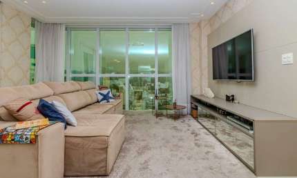Apartamento mobiliado com 03 suítes e vista para o mar à venda em Balneário Camboriú
