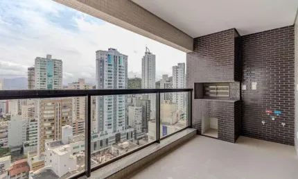 Apartamento à venda com 04 suítes no centro de balneário camboriú.