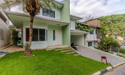 Casa em condomínio fechado com 4 quartos à venda na Avenida das Arapongas, 455, Ariribá, Balneário Camboriú