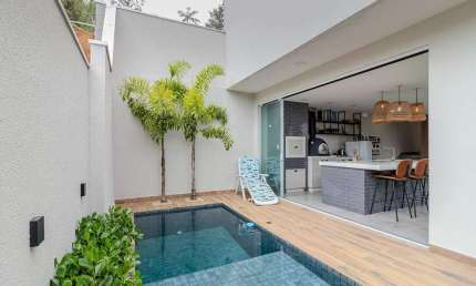 Casa em condomínio fechado com 4 quartos à venda na Avenida das Arapongas, 455, Ariribá, Balneário Camboriú