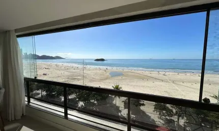 Apartamento frente mar à venda em Balneário Camboriú