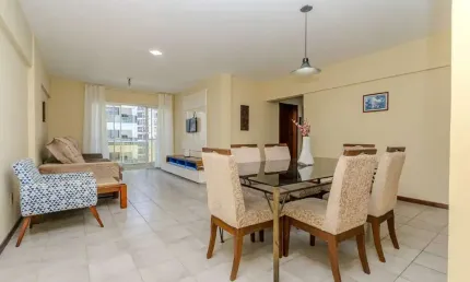Apartamento à venda no ed. tia guiomar no centro de balneário camboriú