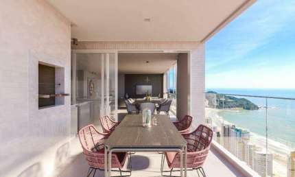 Apartamento à venda com 4 dormitórios no Edifício Meridian em Balneário Camboriú