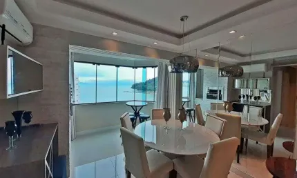Apartamento vista mar à venda no Ed. Torre San Francisco em Balneário Camboriú