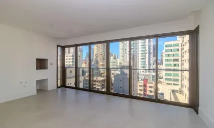 Apartamento à venda no ed. admirá em balneário camboriú