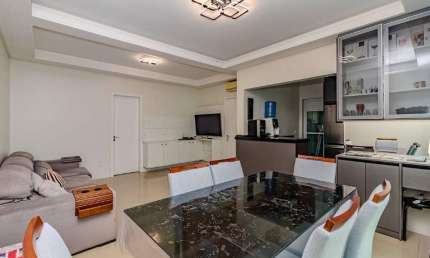 Apartamento à venda no Ed. Dubai em Balneário Camboriú