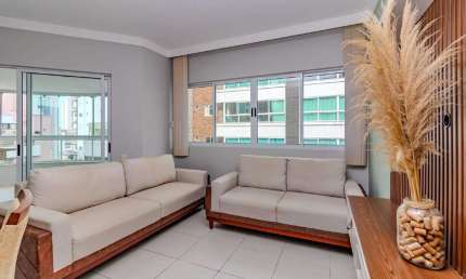 Apartamento à venda no Ed. Baía dos Golfinhos em Balneário Camboriú