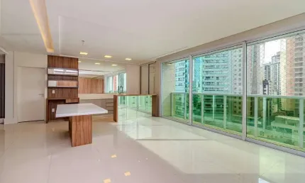 Apartamento à venda no Ed. Ville Del Acqua em Balneário Camboriú