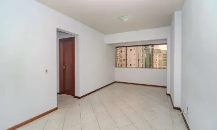Apartamento 2 quartos 75m² Centro Balneário Camboriú
