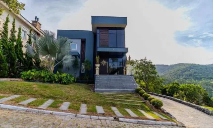Casa em condomínio fechado com 3 quartos à venda na Avenida das Arapongas, 1265, Ariribá, Balneário Camboriú