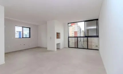 Apartamento à venda no Ed. Farol de Valença em Balneário Camboriú