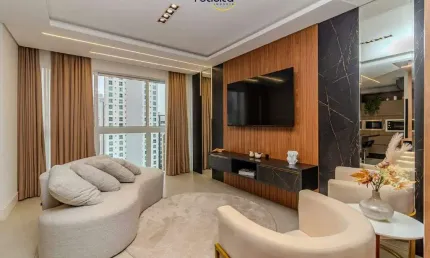 Apartamento com 4 quartos, próximo à praia no Centro de Balneario Camboriu