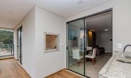 Apartamento com 2 dormitórios no Condomínio Lago Moraine no bairro Fazenda em Itajaí