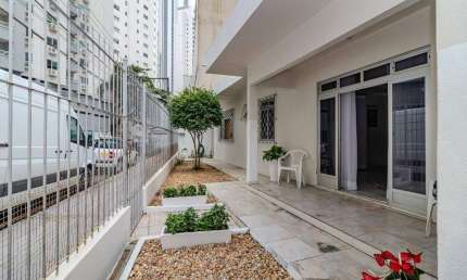 Casa com 3 quartos à venda na Rua 3614, 105, Centro, Balneário Camboriú