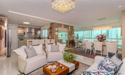 Apartamento com vista mar à venda em Balneário Camboriú