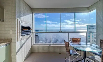 Apartamento com vista mar à venda em balneário camboriú