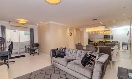 Apartamento próximo a praia à venda no centro de Balneário Camboriú
