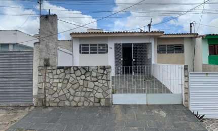 Casa Residencial com 3 quartos  para alugar, 160.00 m2 por R$1250.00  - Indianopolis - Caruaru/PE