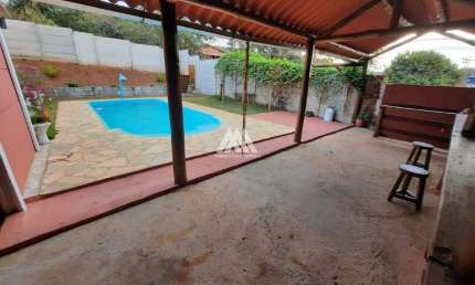 Vendo chácara em Itatiaiuçu de 500m² com 02 quartos e piscina excelente localização.