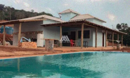 Vendo chácara de 1400m² em itatiaiuçu com 03 quartos e piscina excelente localização