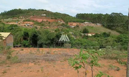 Vendo chácara em Itatiaiuçu de 2000m² excelente localização.