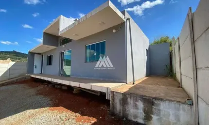 Vendo casa em Itatiaiuçu com 02 quartos excelente localização.