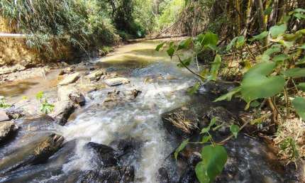 Vendo chácara em Itatiaiuçu de 4000m² excelente localização.