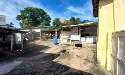 Casa com 4 quartos à venda no Centro, Itaúna 
