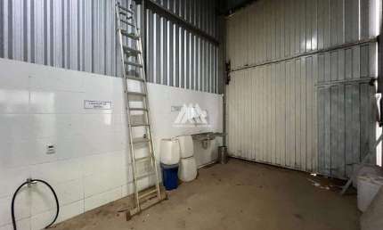 Alugo galpão em Itatiaiuçu de 190m² com excelente localização.