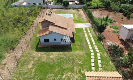 Vendo chácara em Itatiaiuçu de 1000m² com excelente localização.