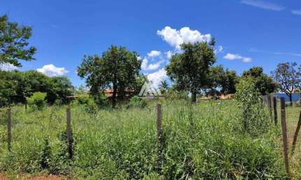 Vendo chácara em Itatiaiuçu de 1000m² excelente localização.