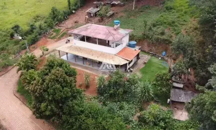 Vendo sítio em itatiaiuçu com excelente localização!