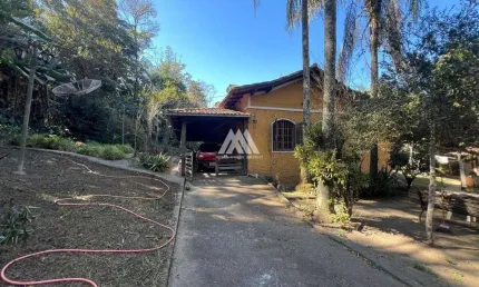 Vendo sitio em itatiaiuçu de 30.000m² com 04 quartos excelente localização