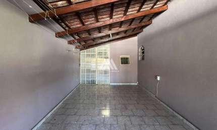 Alugo casa com 03 quartos e 02 vagas de garagem Residencial Veredas- Itaúna/ MG!!