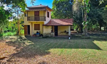Sítio á venda de 13.000m² com muita água corrente em itaguara mg!